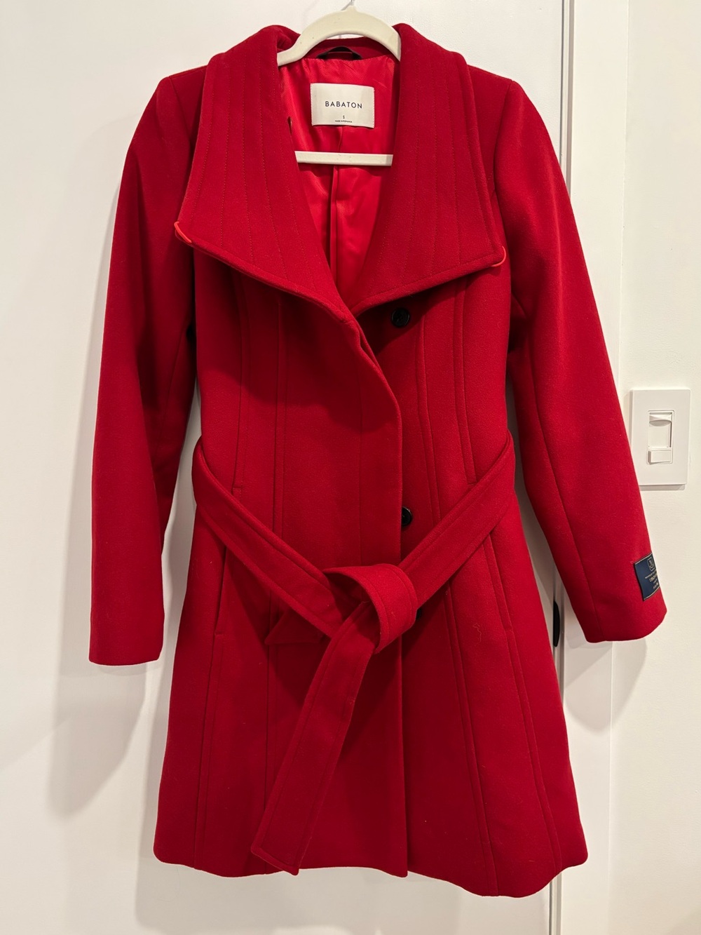 Aritzia Babaton ‘The Connor Coat’ Red Wool Jacket Size Small New Without Tag